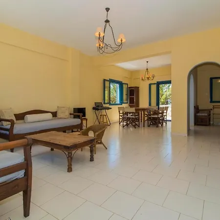 Laconian Collection Mavrovouni House On The Hill Casa vacanze